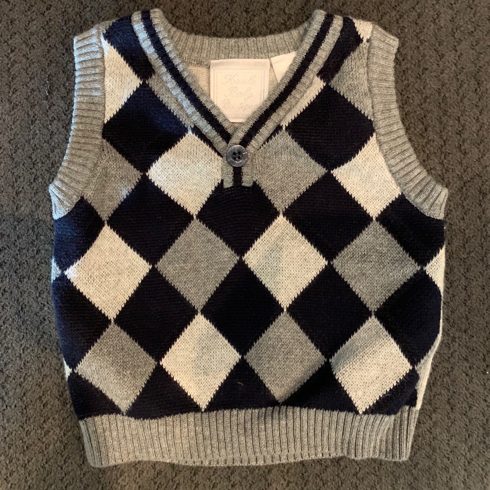 Argyle grey and black sweater vest 6 month